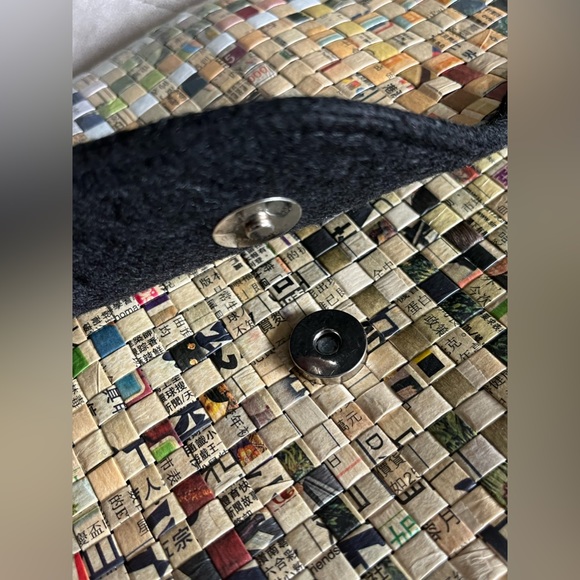 Unique Recycled Newspaper Messenger Bag Hand Woven Lined Laptop Sleeve Unisex - Picture 14 of 16